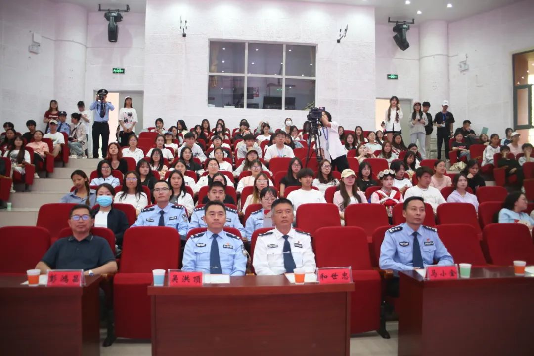 1B11F